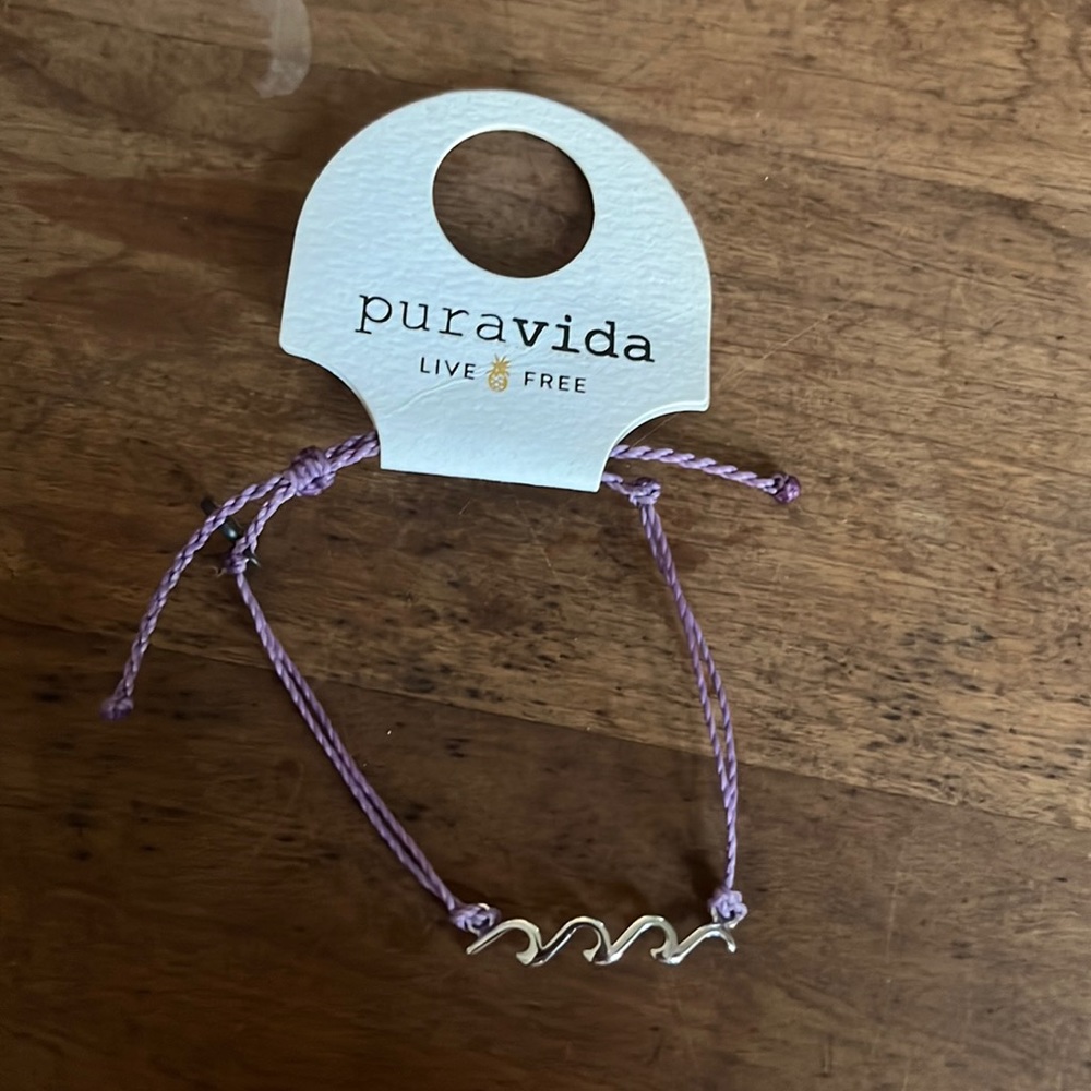 Pura Vida NWT wave bracelet